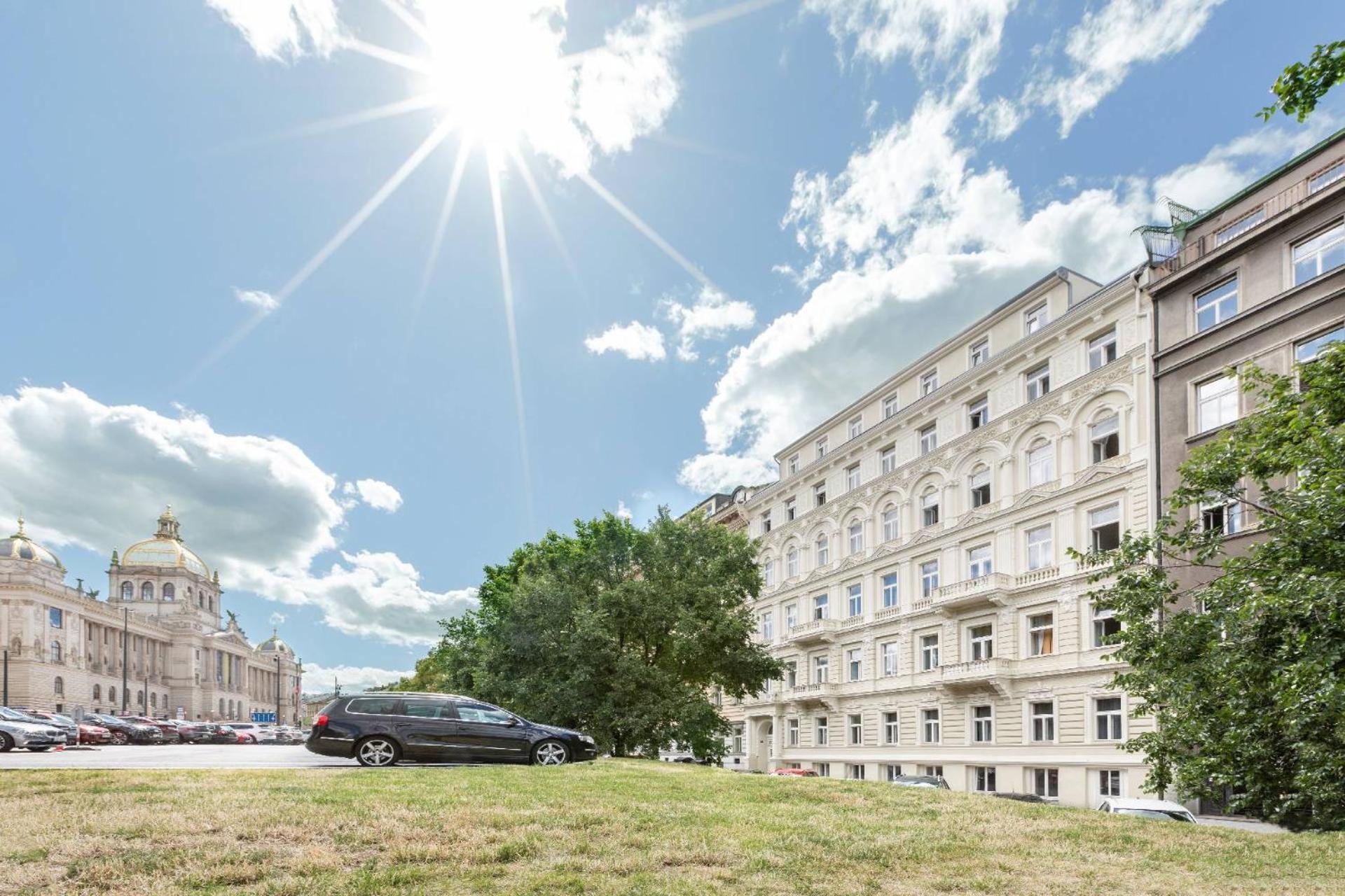Turnkey I Wenceslas Square Apartments Прага Екстер'єр фото