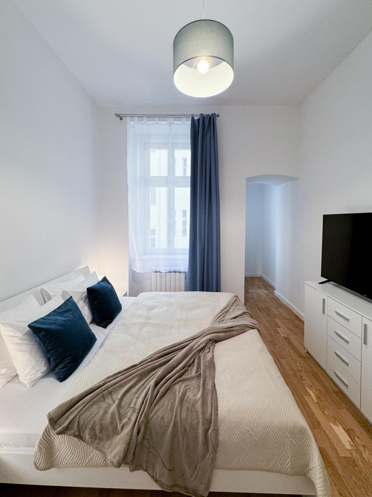 Turnkey I Wenceslas Square Apartments Прага Номер фото