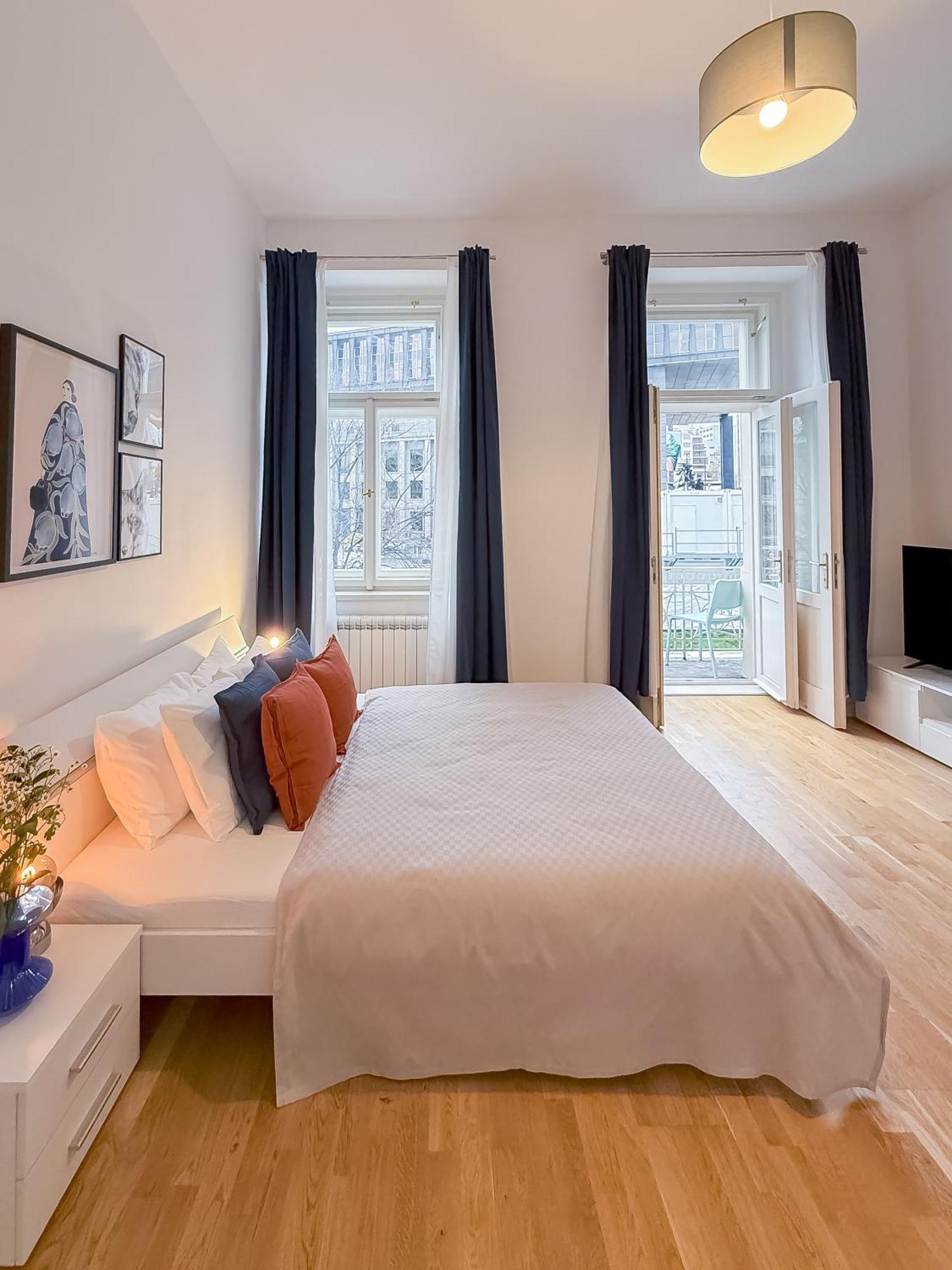 Turnkey I Wenceslas Square Apartments Прага Екстер'єр фото